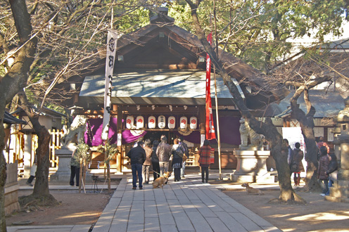 那古野神社・拝殿