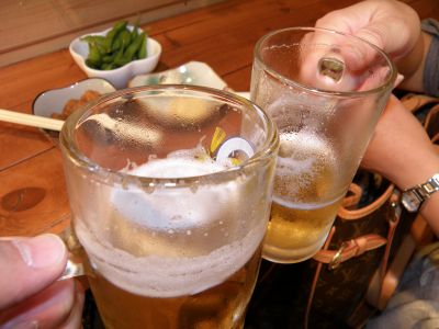 錦の立ち飲みやで乾杯