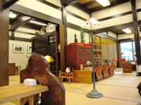 店内１