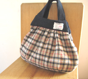 ウールバッグa.jpg