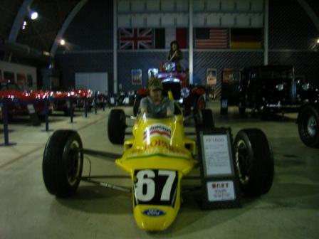 ゴルハム車に乗る２