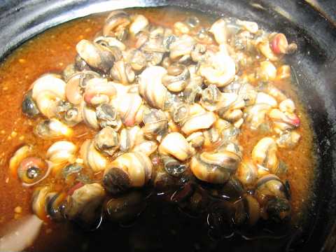 タニシの味噌煮