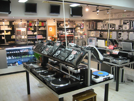 djs_2..jpg