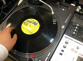 2006326a.jpg
