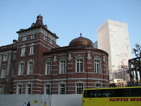 東京駅丸の内南側