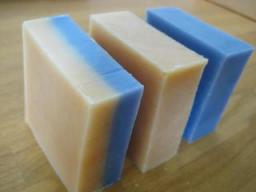 2 colors soap