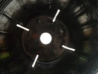 ビニールポットのスリット