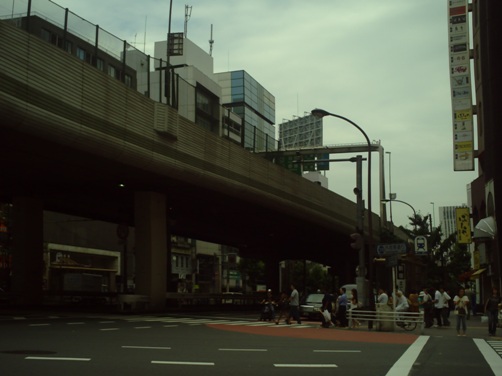 六本木交差点（6月30日）