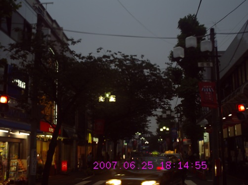 成城学園駅前