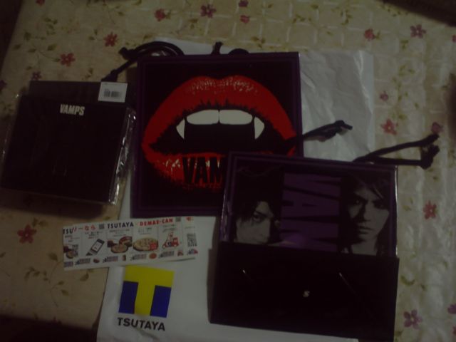 TSUTAYA×VAMPS　コラボUSBメモリ購入。