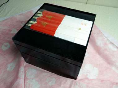 ☆ お取り寄せ　博多 久松 お節詰め合わせ