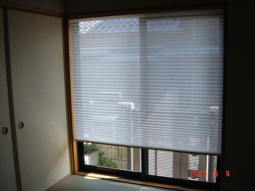 プリーツスクリーン