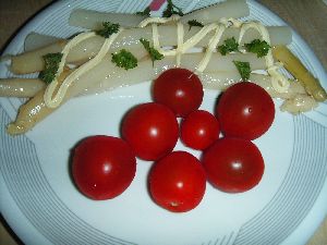 アスパラとトマトのサラダ
