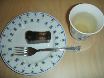 栗羊羹に金粉昆布茶
