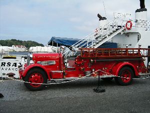 古きよき時代の消防車