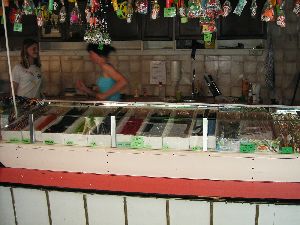 おかしやさん