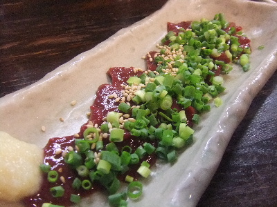 秋葉原　居酒屋　殿　レバ刺し