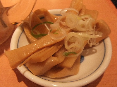 東京駅　六厘社　お通し