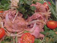 立石　居酒屋　さくらい　米沢牛サラダ