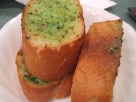 森下　居酒屋　山利喜　ガーリックトースト