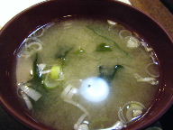 築地　東都グリル　味噌汁