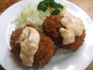 築地　小田保　カニコロッケ