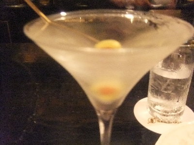 金沢　バー　スプーン　マティーニ