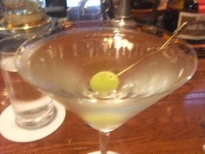 大阪　バー　アルディ　マティーニ