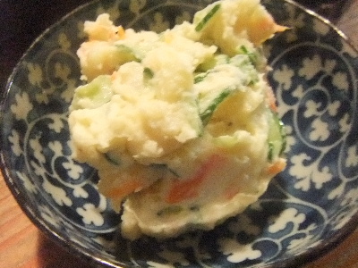 新橋　居酒屋　ぼんそわ　ポテトサラダ