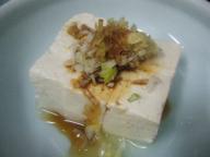 築地　とんかつ八千代　冷奴