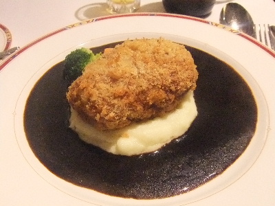 東京駅　洋食　日本食堂　メンチカツ