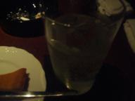 曳舟　バー　Bee　ジントニック