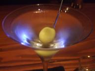 曳舟　バー　Bee　マティーニ