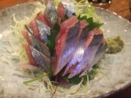 釧路　居酒屋　万年青　秋刀魚刺身