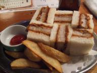 秋葉原　居酒屋　万世橋酒場　かつサンド