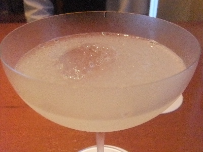 神楽坂　サンルーカルバー　ギムレット