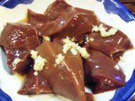 関屋　居酒屋　モアナ　レバ刺し