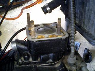 組み付けはスムーズにいった