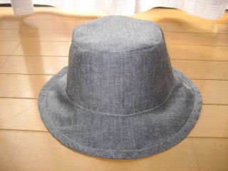 帽子ブルー