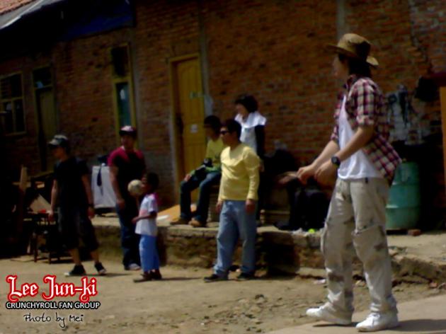 2009_02_14 by_Mei_leejunki-crunchyroll_(4).jpg