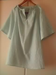 チュニック丈のスモック1