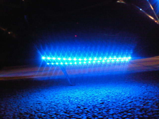 アンダーに２本　計３６発