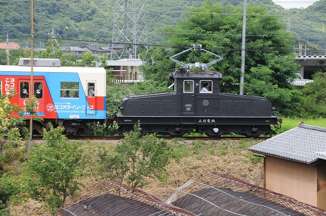 デキ機関車-02