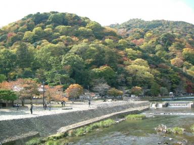 渡月橋から２(嵐山)