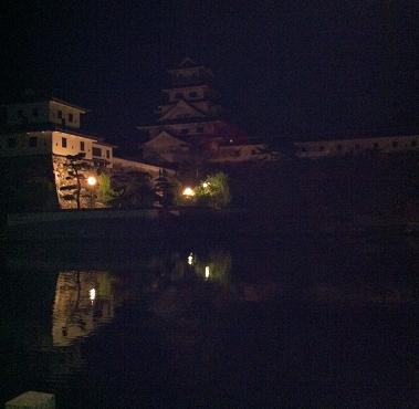 夜の今治城