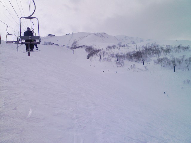 八方尾根黒菱リフト