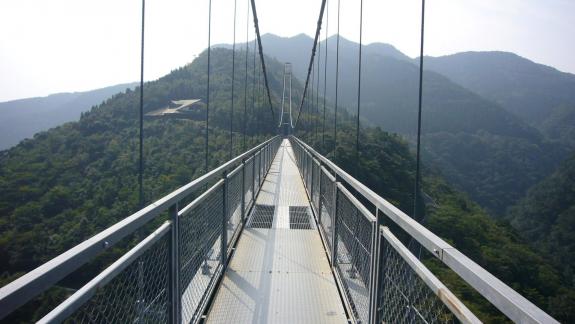 綾の吊り橋
