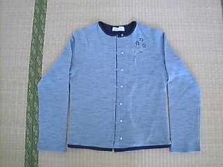 リュージュビフのガーゼニットカーデ