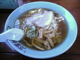 万里　手打ちラーメン