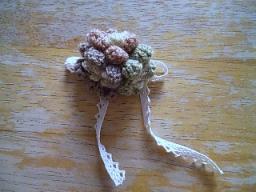 マーガレットとおそろいのブローチ